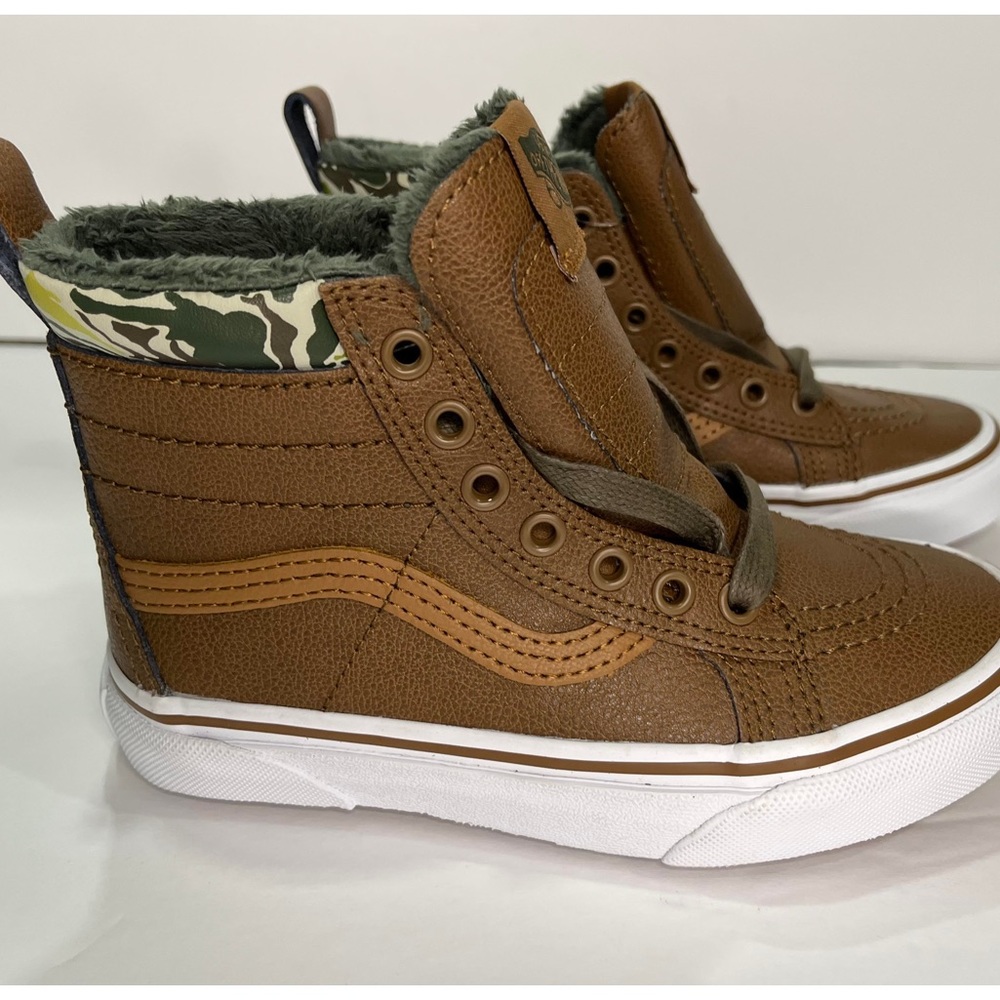 VANS OFF THE WALL SK8 HIGH TOP BOYS SIZE 13.5